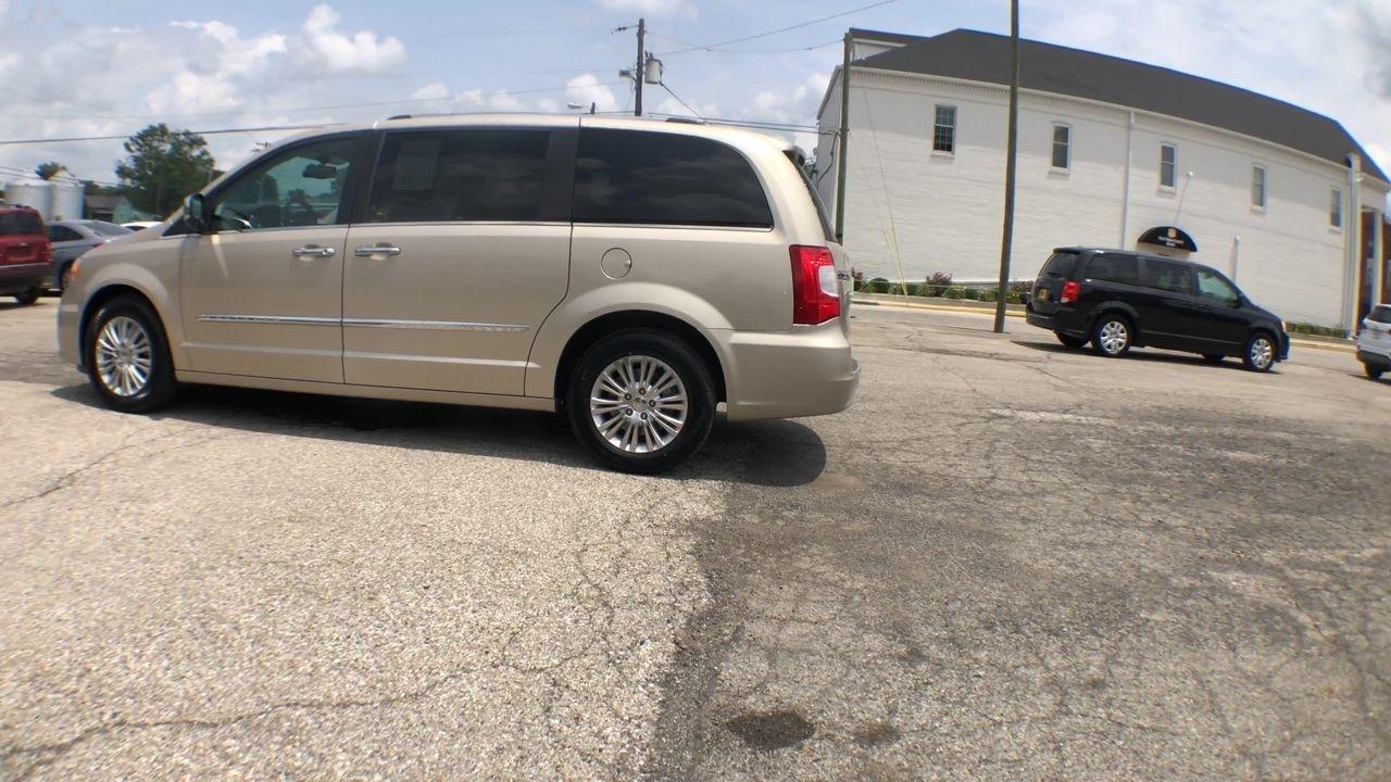 Chrysler Town & Country 4dr Wgn Limited 2015