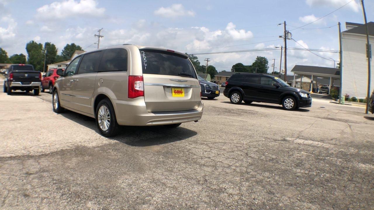 Chrysler Town & Country 4dr Wgn Limited 2015