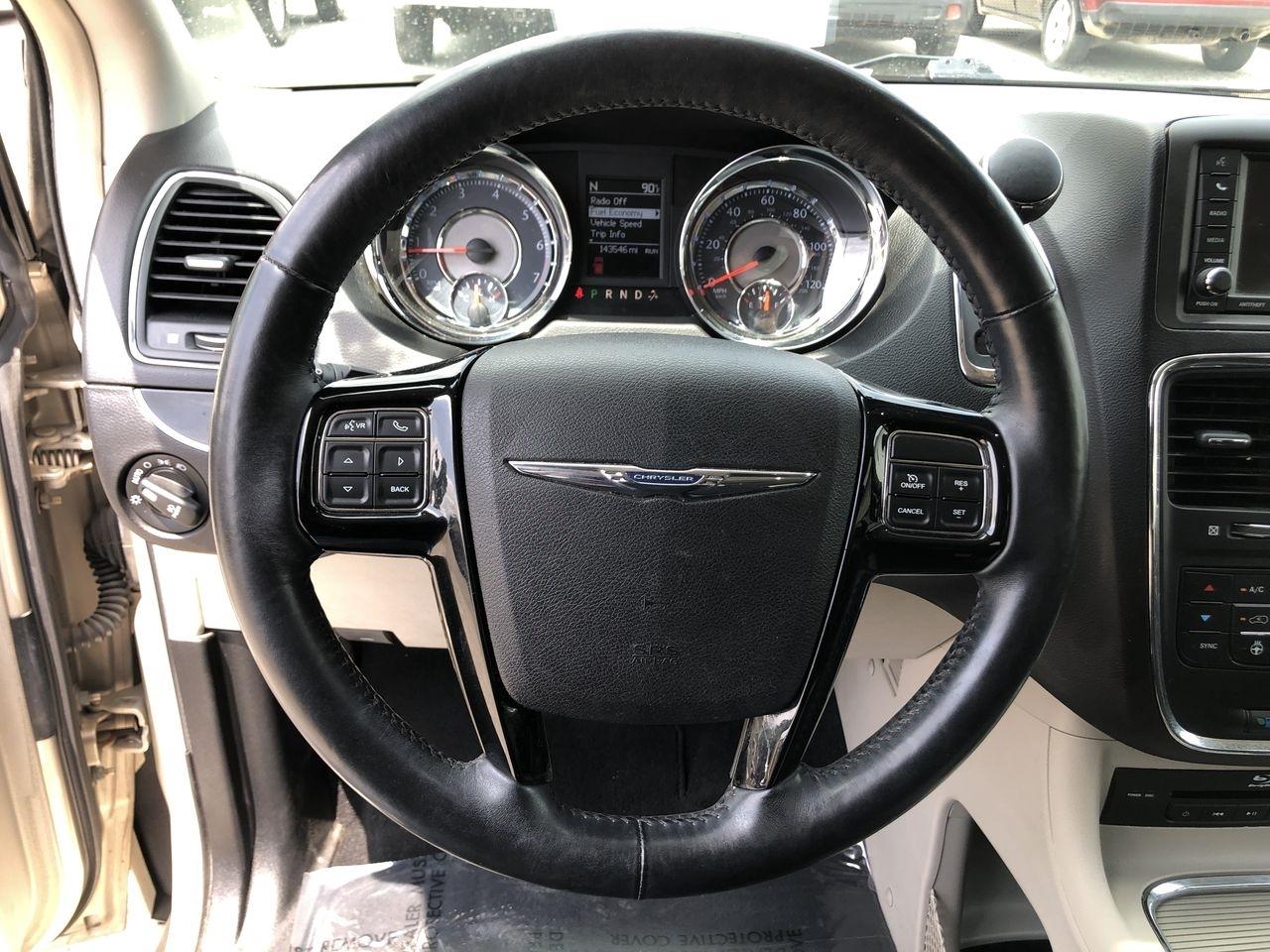 Chrysler Town & Country 4dr Wgn Limited 2015
