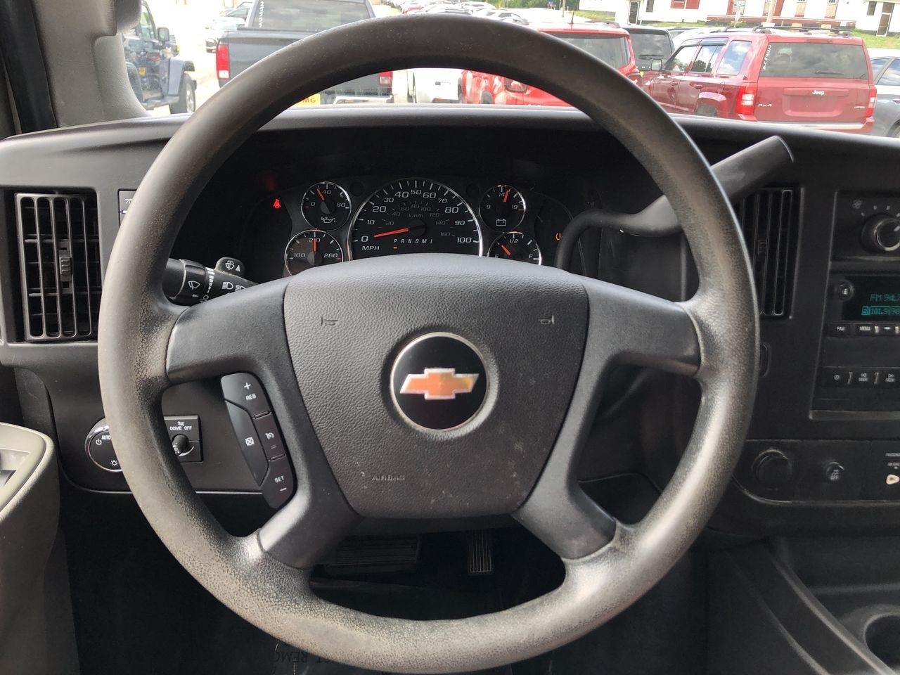 Chevrolet Express Cargo Van RWD 2500 135" 2019