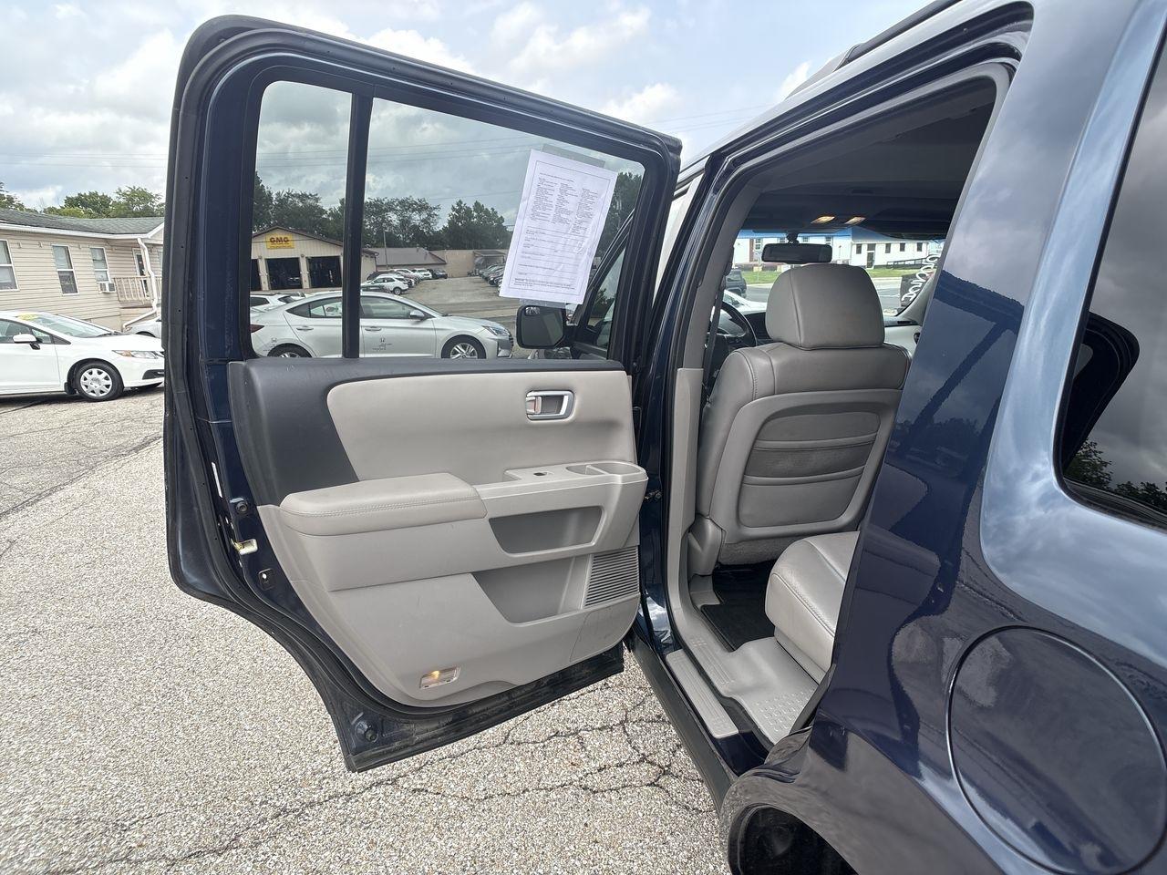 Honda Pilot 2WD 4dr EX-L 2011
