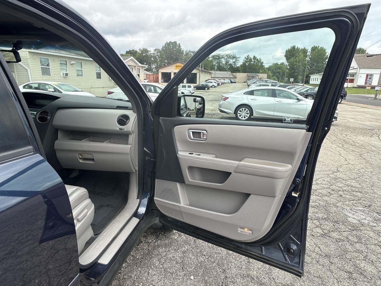 Honda Pilot 2WD 4dr EX-L 2011