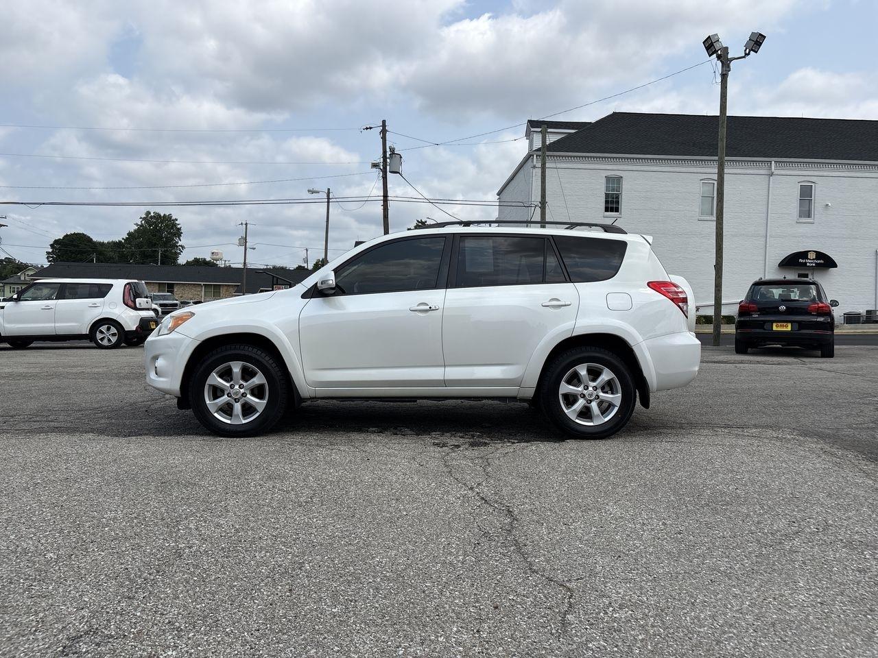 Toyota RAV4 4WD 4dr I4 Limited (Natl) 2012