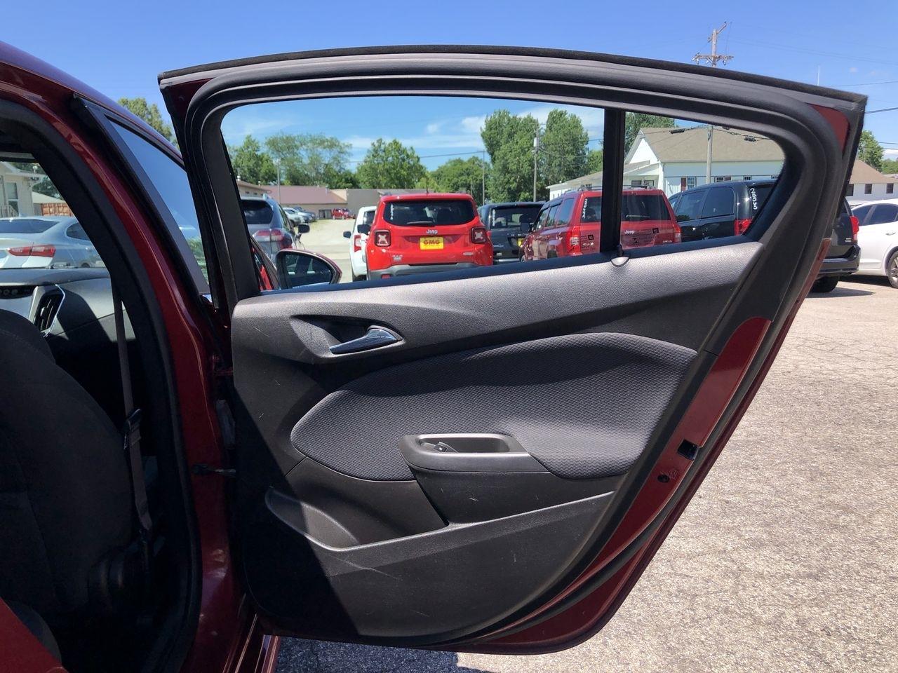 Chevrolet Cruze 4dr Sdn 1.4L LT w/1SD 2017