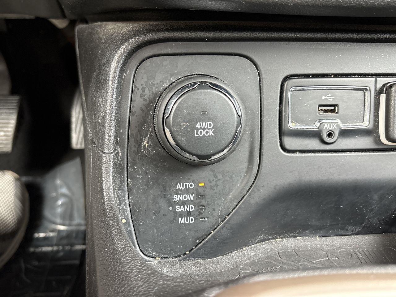 Jeep Renegade 4WD 4dr Latitude 2015