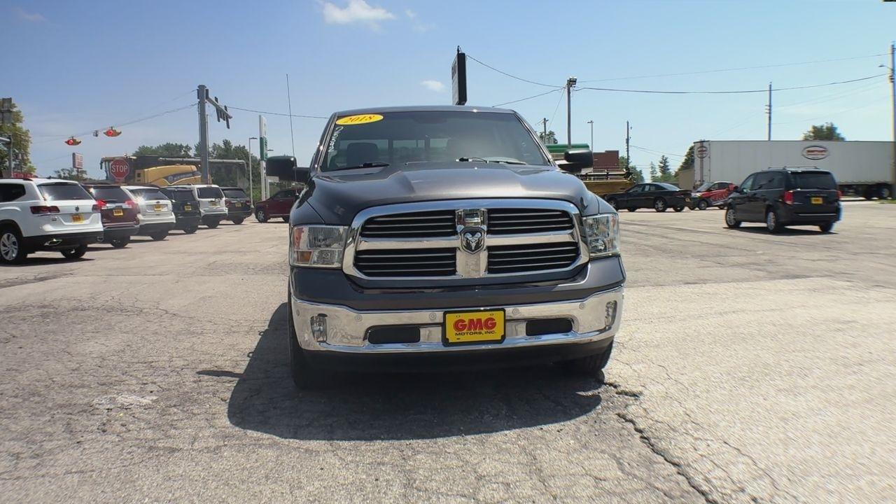 RAM 1500 Big Horn 4x4 Crew Cab 5'7" Box 2018
