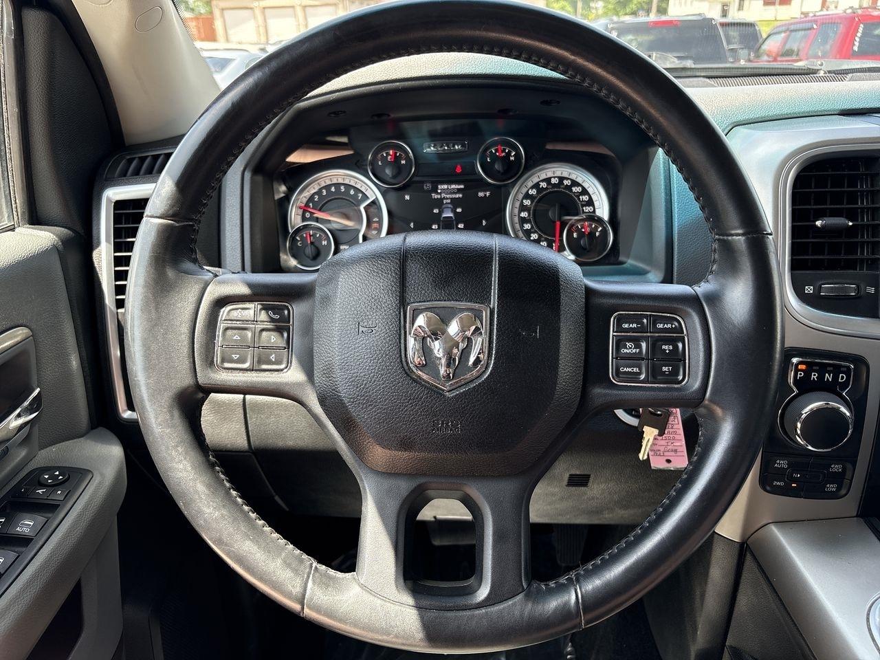 RAM 1500 Big Horn 4x4 Crew Cab 5'7" Box 2018