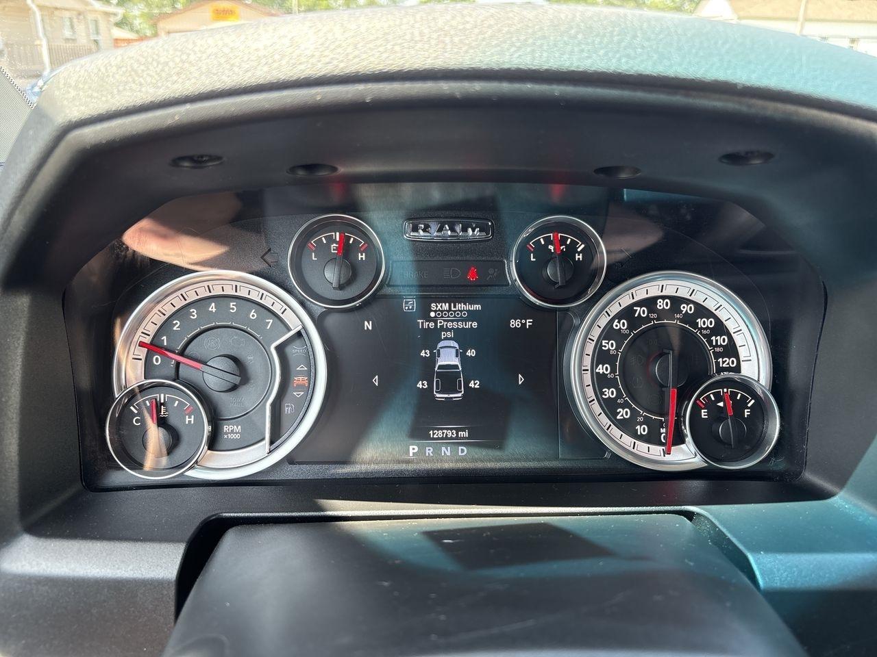 RAM 1500 Big Horn 4x4 Crew Cab 5'7" Box 2018