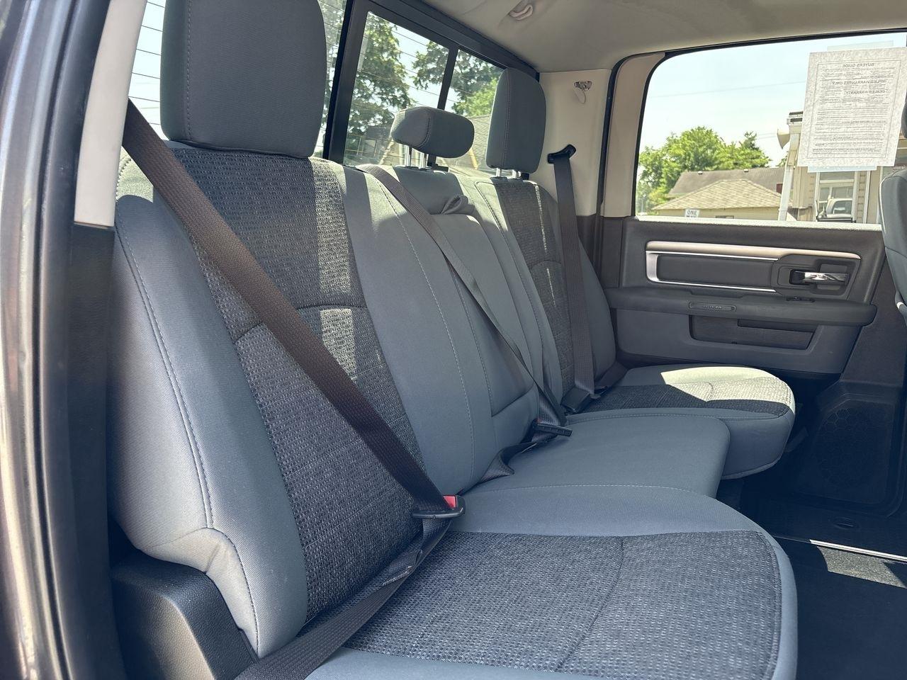 RAM 1500 Big Horn 4x4 Crew Cab 5'7" Box 2018