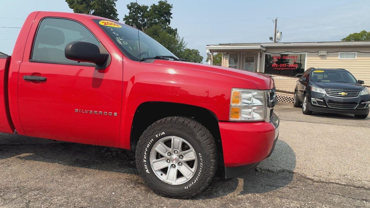 Chevrolet Silverado 1500 2WD Reg Cab 119.0" Work Truck 2009
