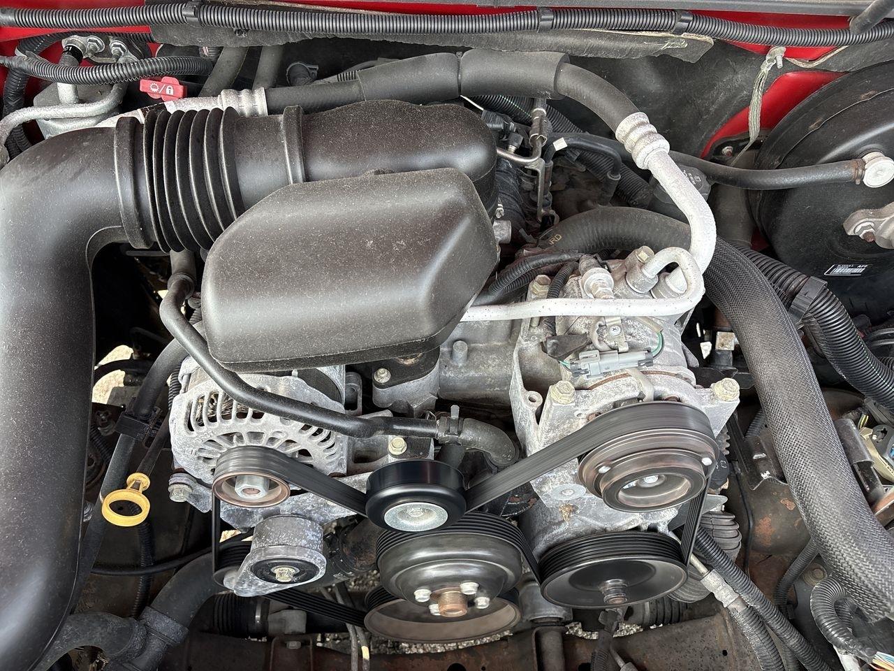 Chevrolet Silverado 1500 2WD Reg Cab 119.0" Work Truck 2009