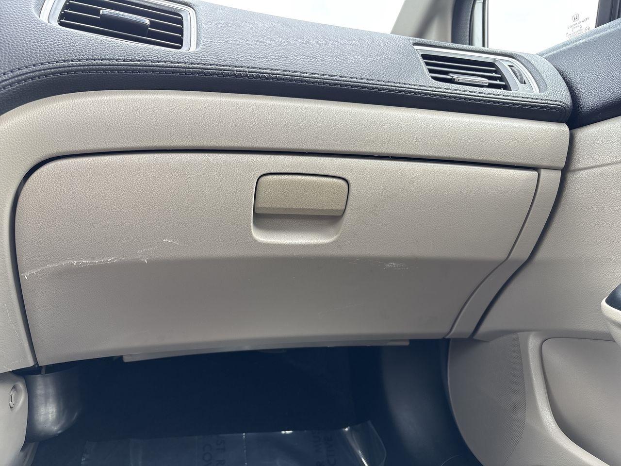 Honda Civic Sedan 4dr CVT LX 2014