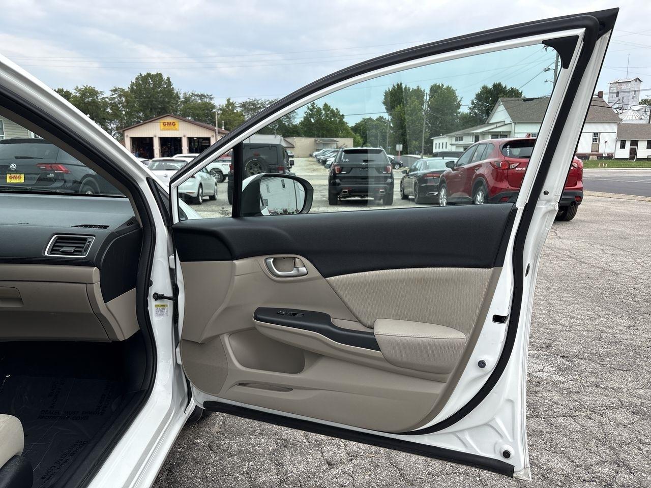 Honda Civic Sedan 4dr CVT LX 2014