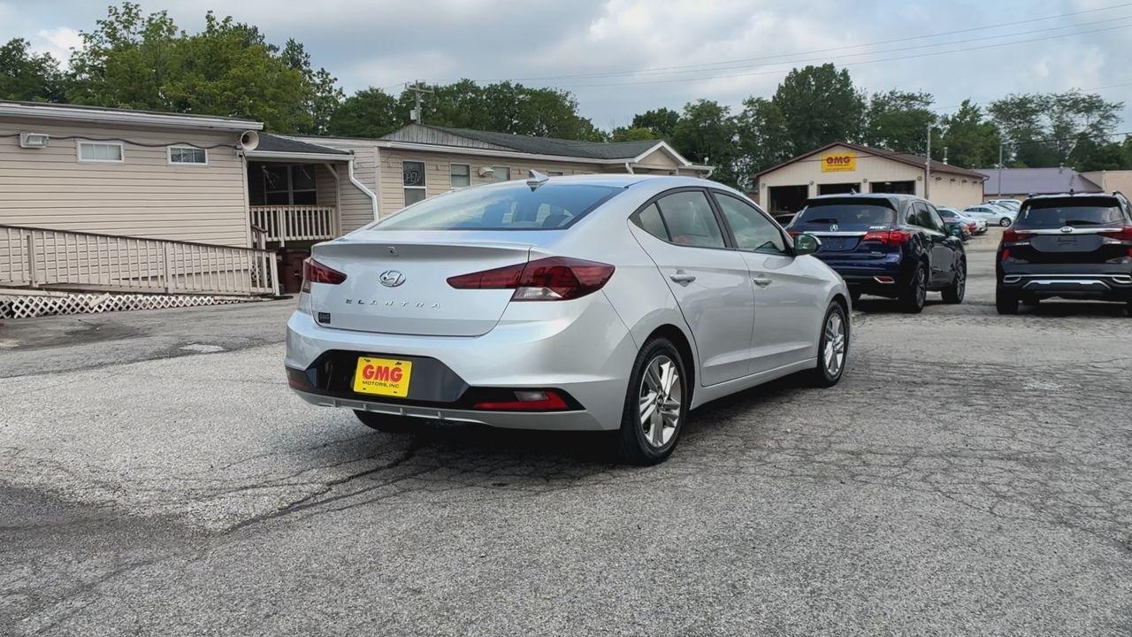 Hyundai Elantra SEL IVT 2020