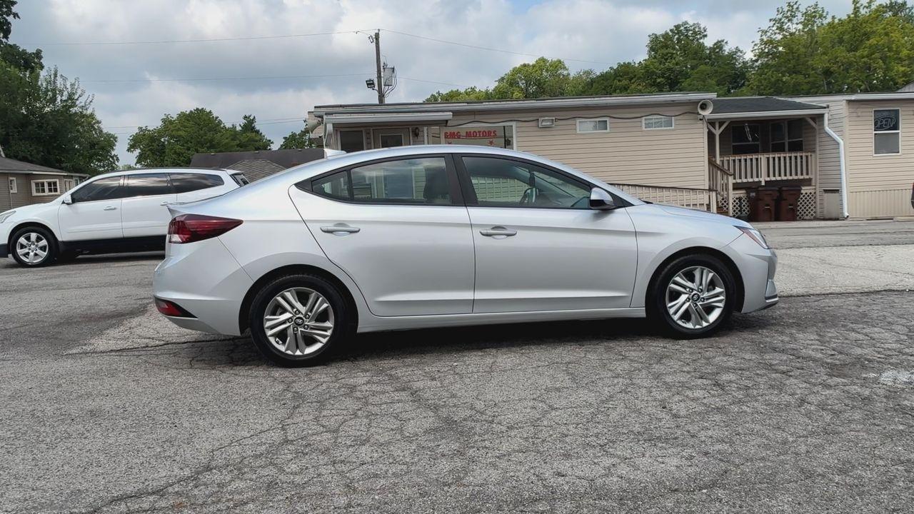 Hyundai Elantra SEL IVT 2020