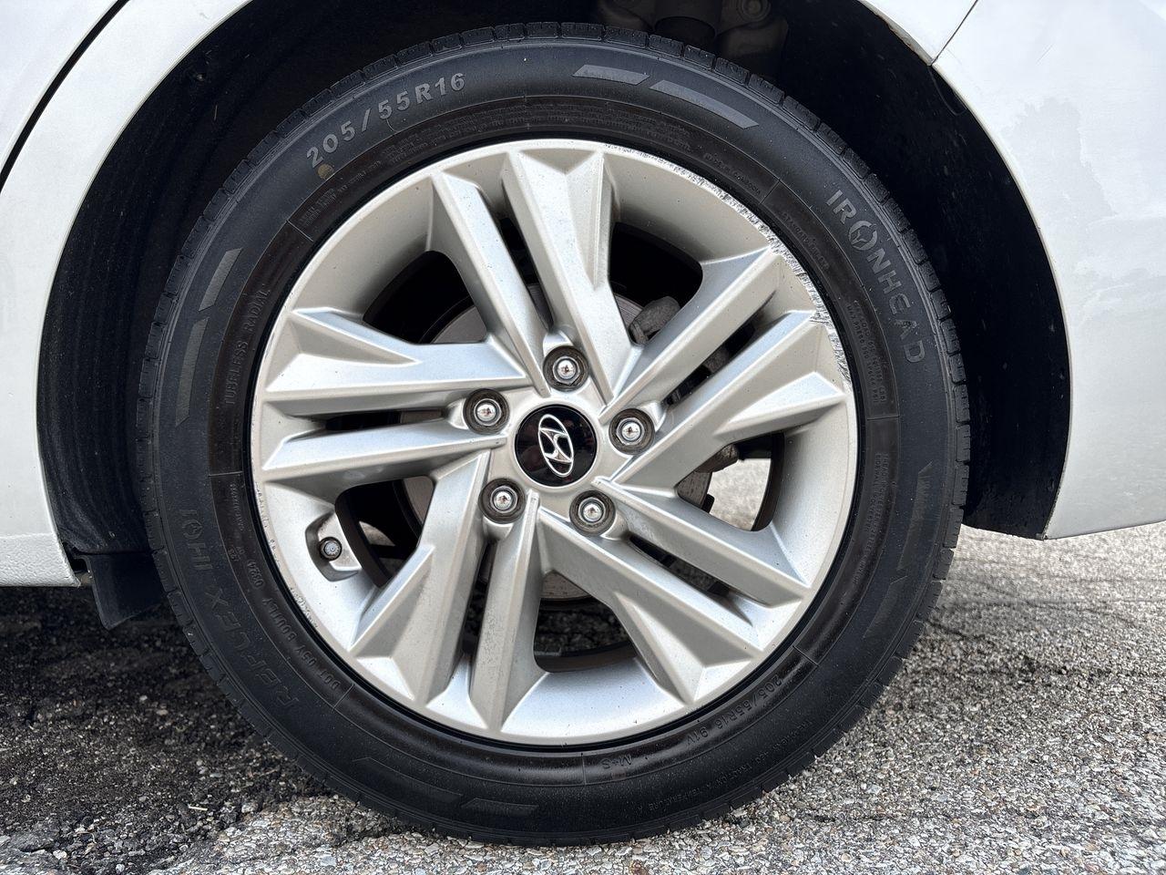 Hyundai Elantra SEL IVT 2020