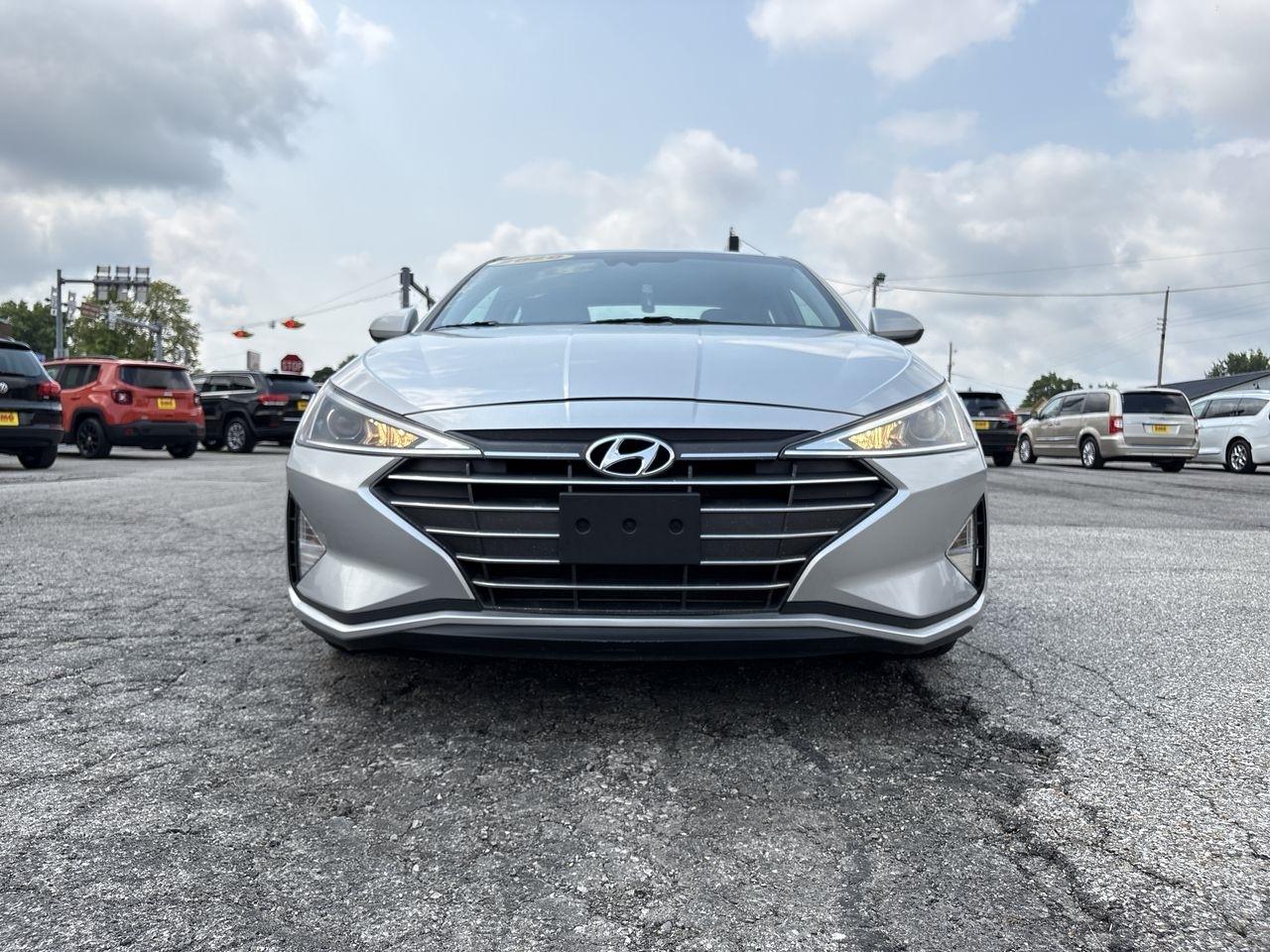 Hyundai Elantra SEL IVT 2020