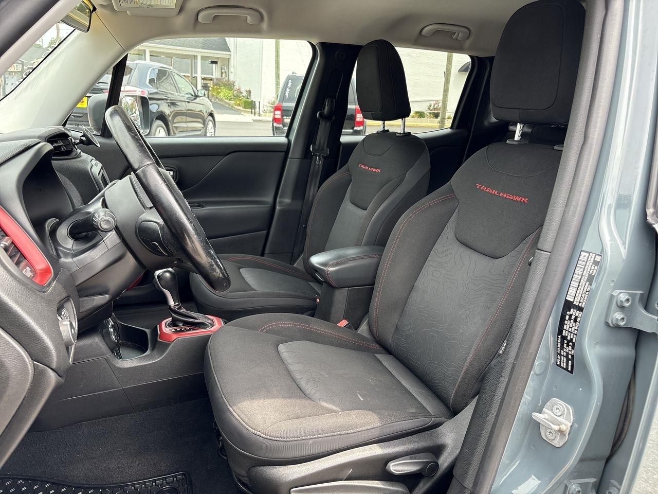 Jeep Renegade 4WD 4dr Trailhawk 2016