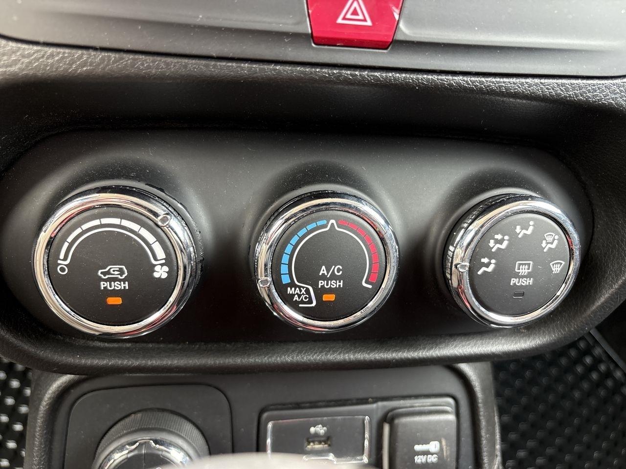 Jeep Renegade 4WD 4dr Trailhawk 2016