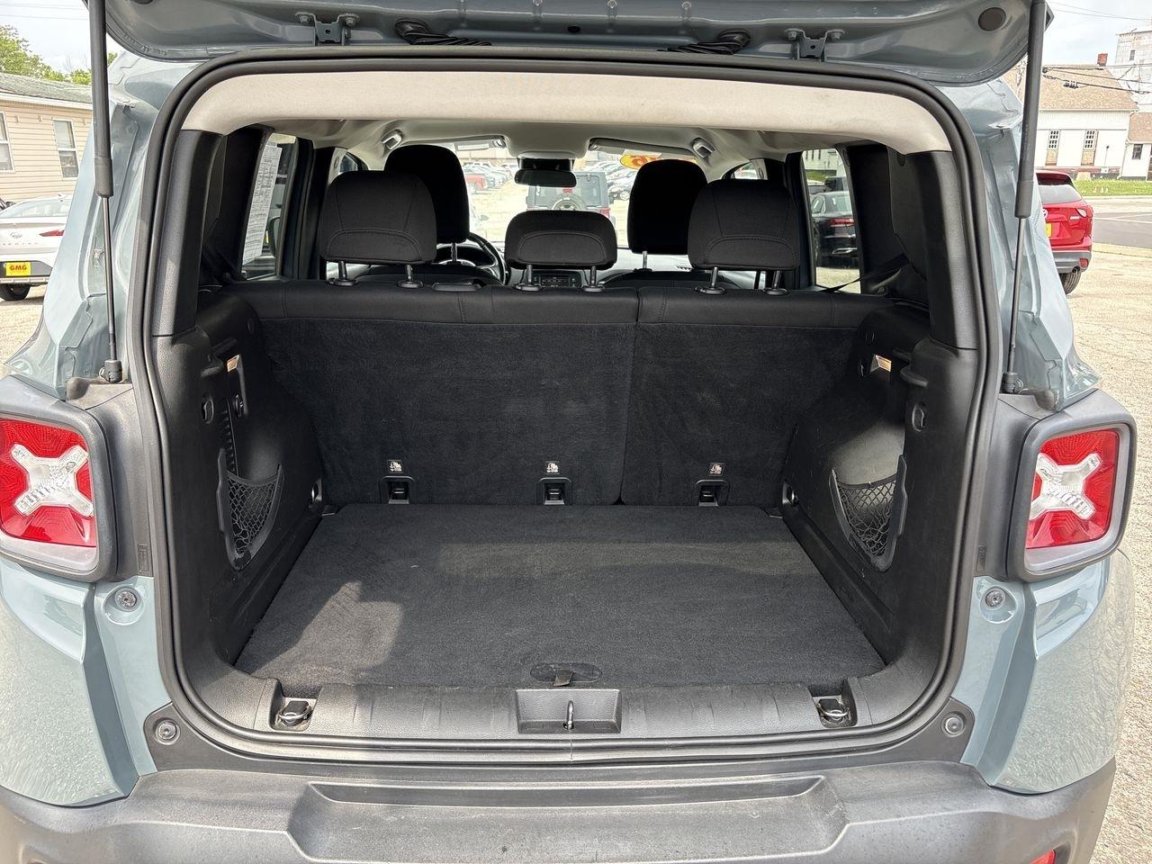 Jeep Renegade 4WD 4dr Trailhawk 2016