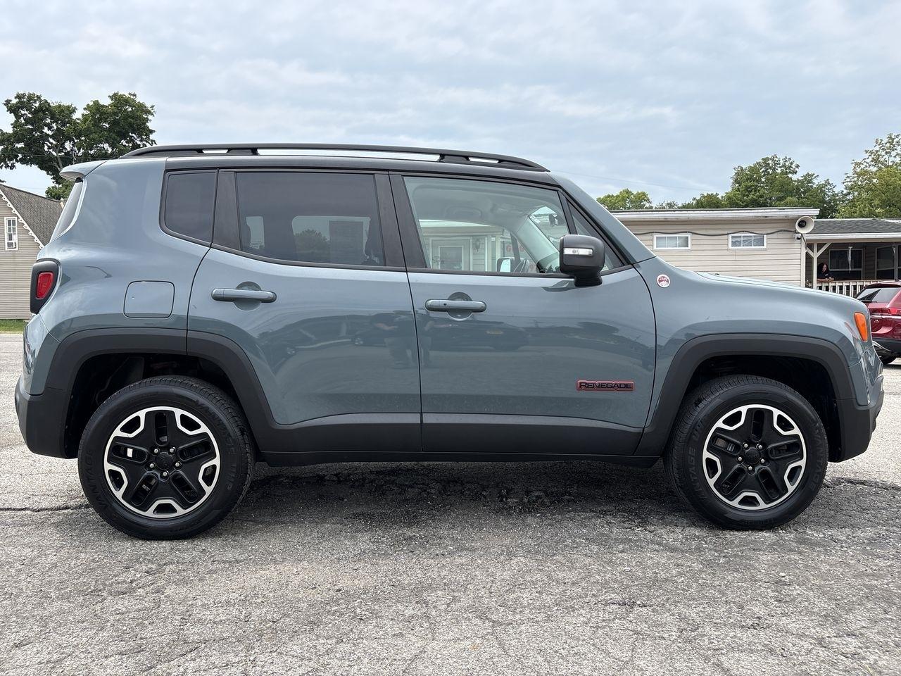 Jeep Renegade 4WD 4dr Trailhawk 2016