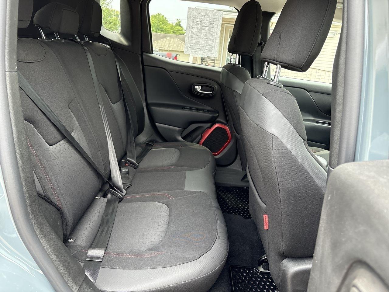 Jeep Renegade 4WD 4dr Trailhawk 2016