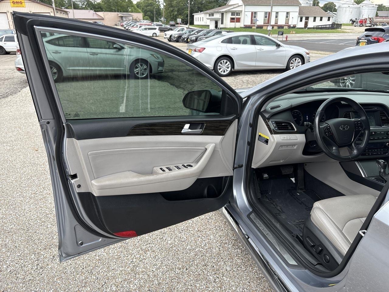 Hyundai Sonata 4dr Sdn 2.4L Limited 2016