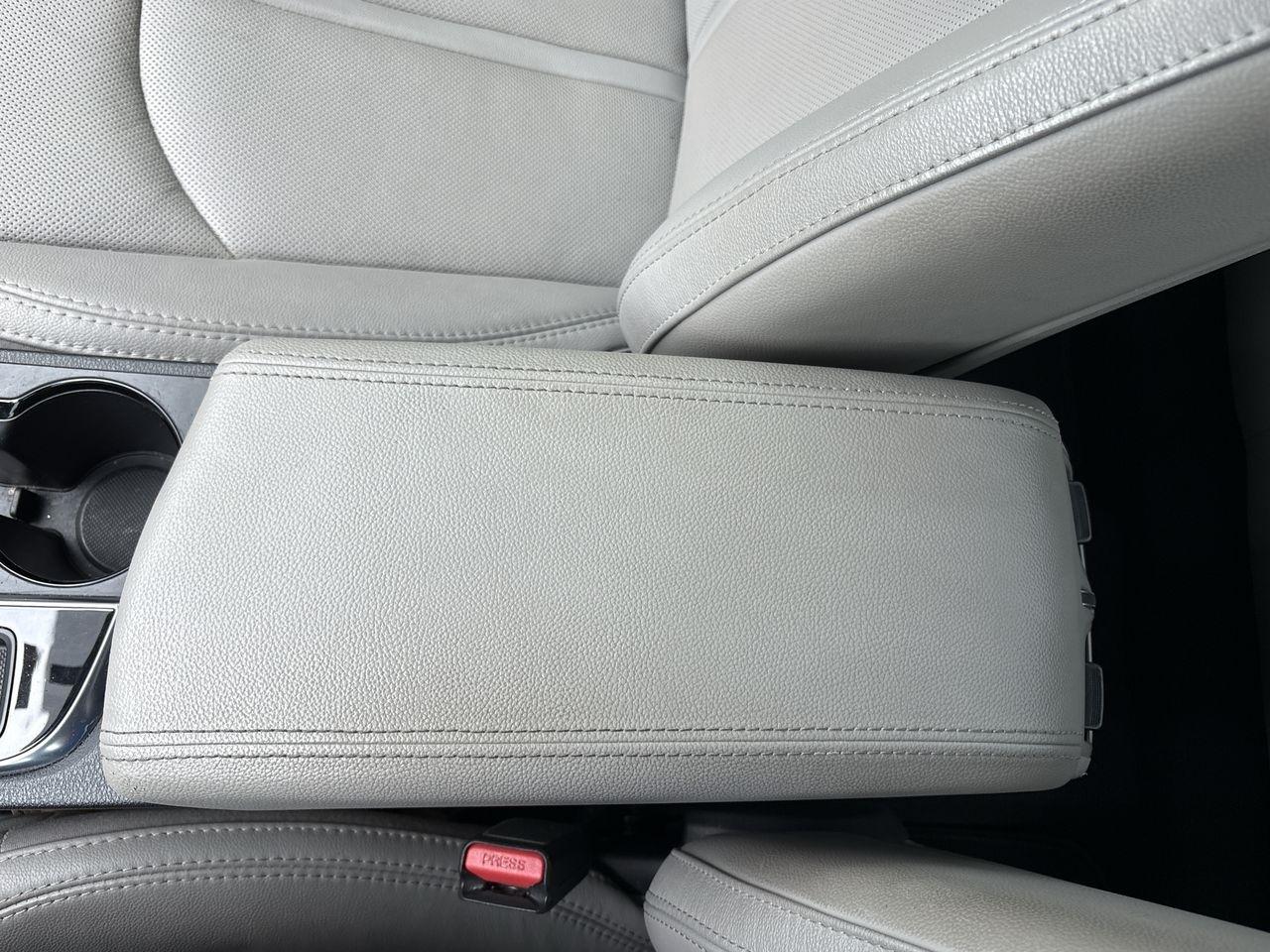 Hyundai Sonata 4dr Sdn 2.4L Limited 2016