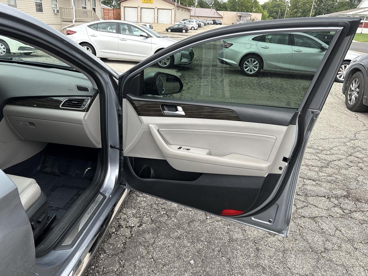 Hyundai Sonata 4dr Sdn 2.4L Limited 2016