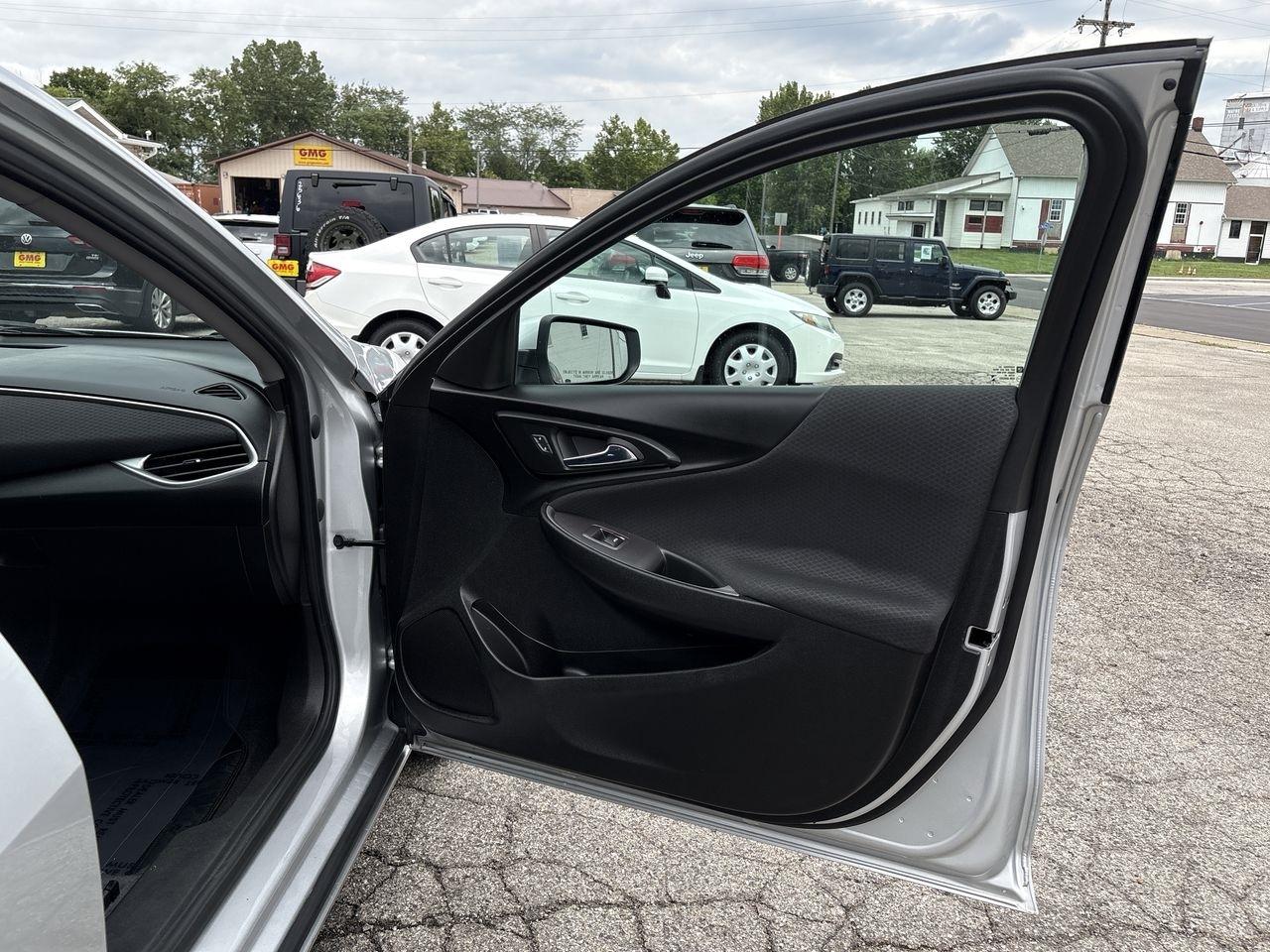 Chevrolet Malibu 4dr Sdn LT 2022