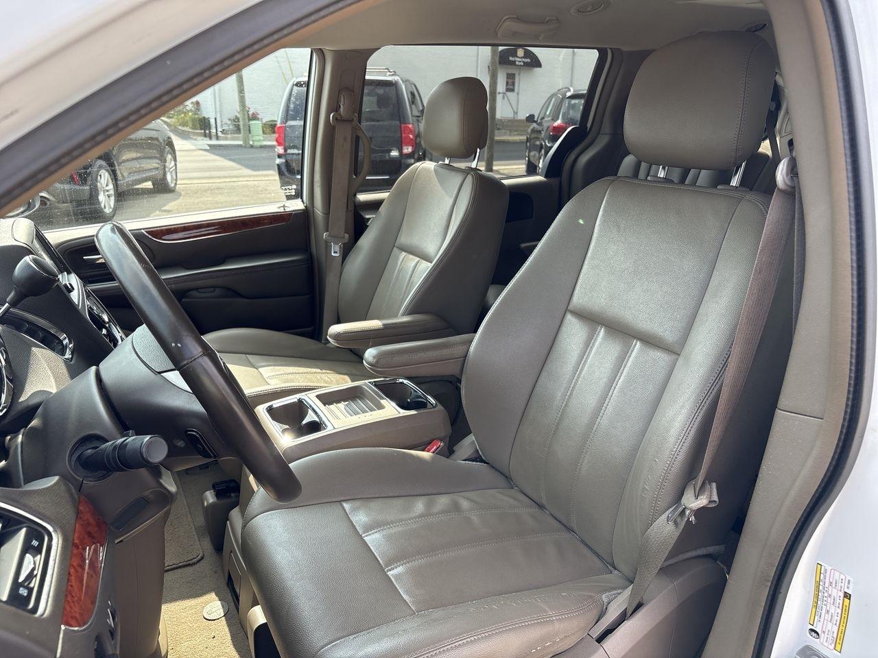 Chrysler Town & Country 4dr Wgn Touring 2015