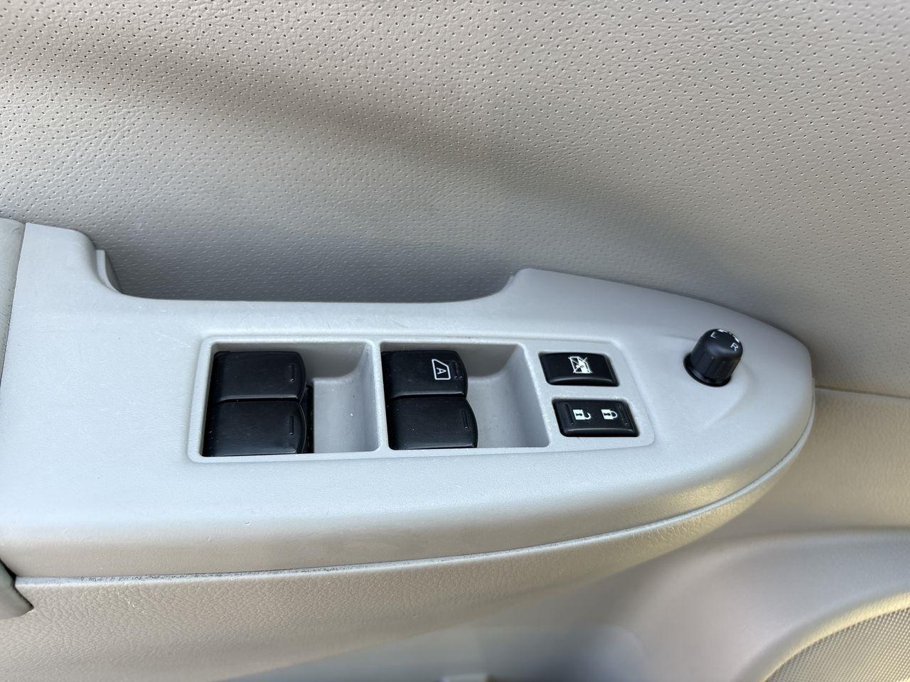 Nissan Quest 4dr S 2015