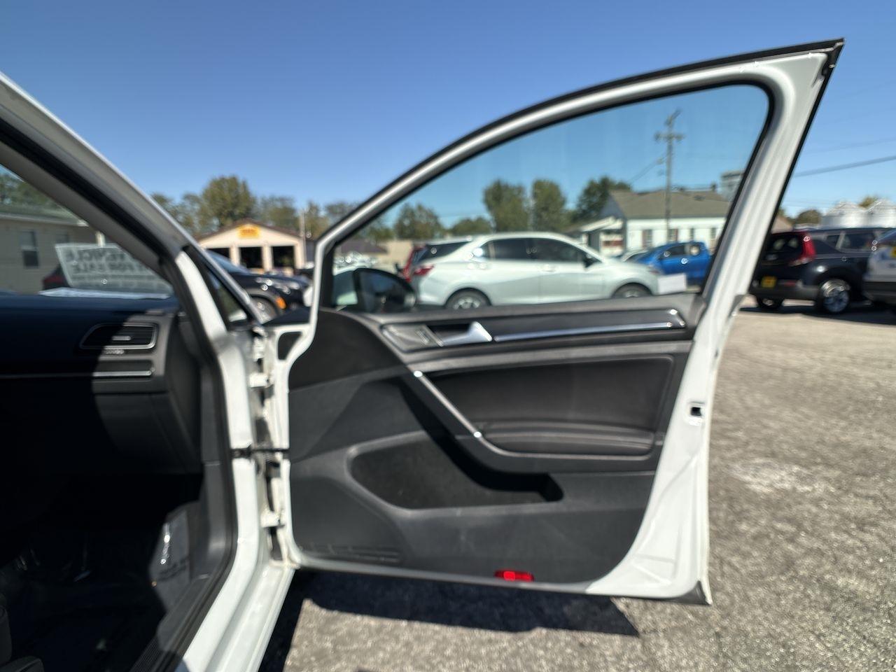Volkswagen Golf 4dr HB Auto TSI S 2016