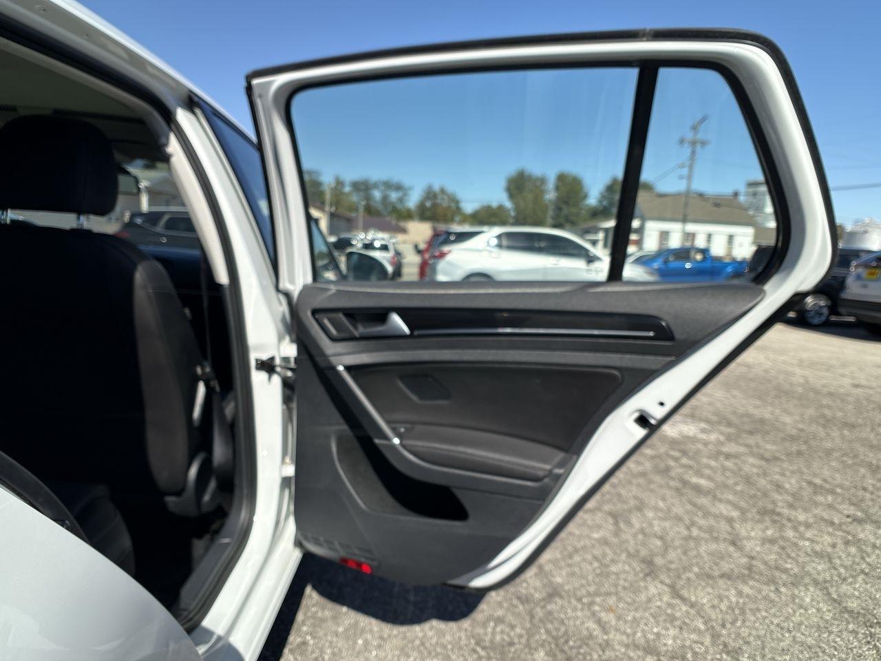 Volkswagen Golf 4dr HB Auto TSI S 2016