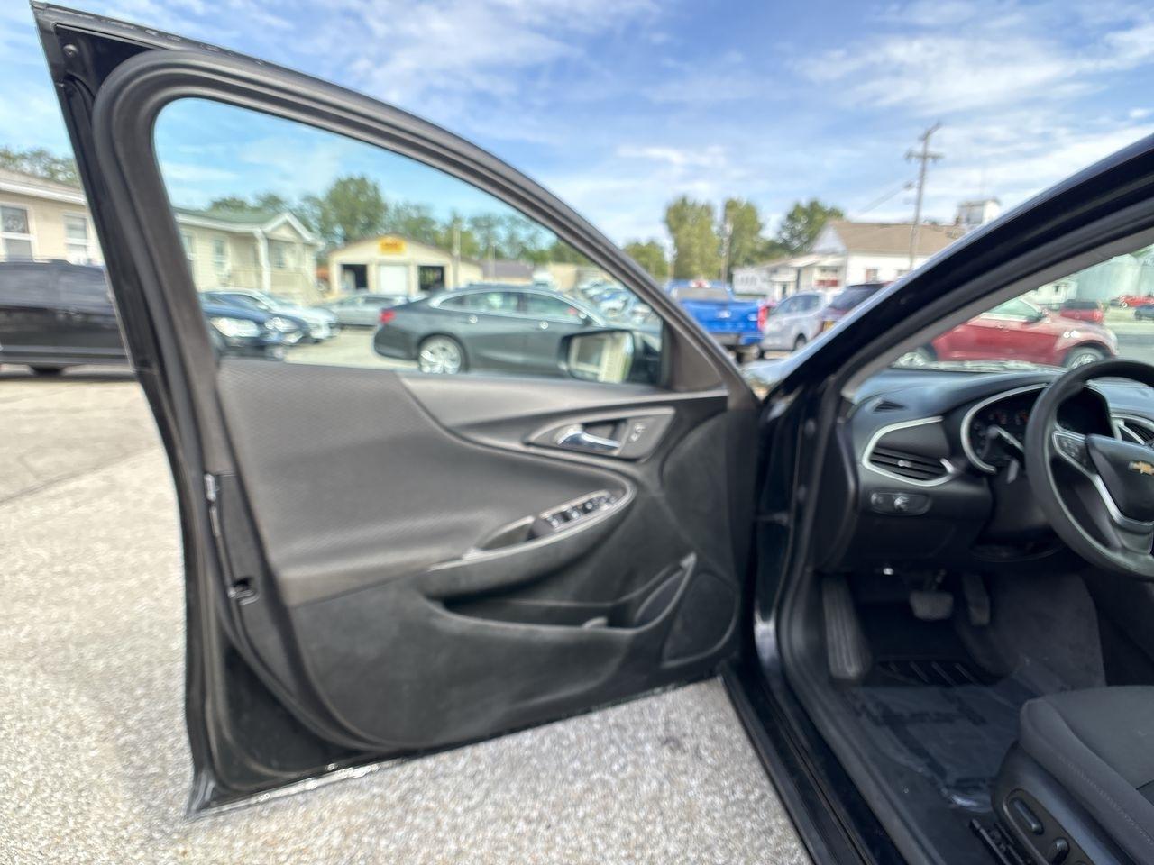 Chevrolet Malibu 4dr Sdn LT 2022