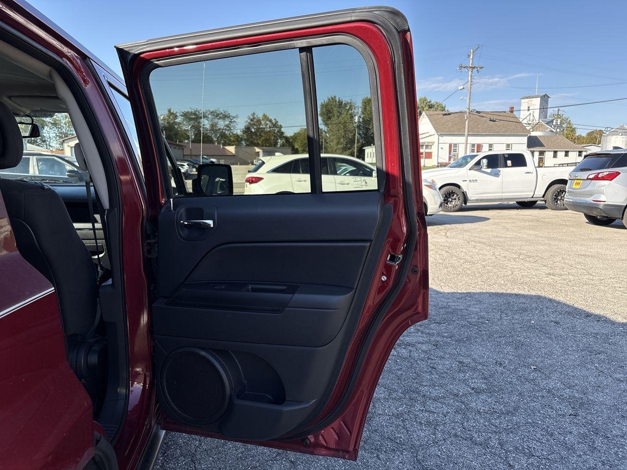 Jeep Patriot FWD 4dr Sport 2016