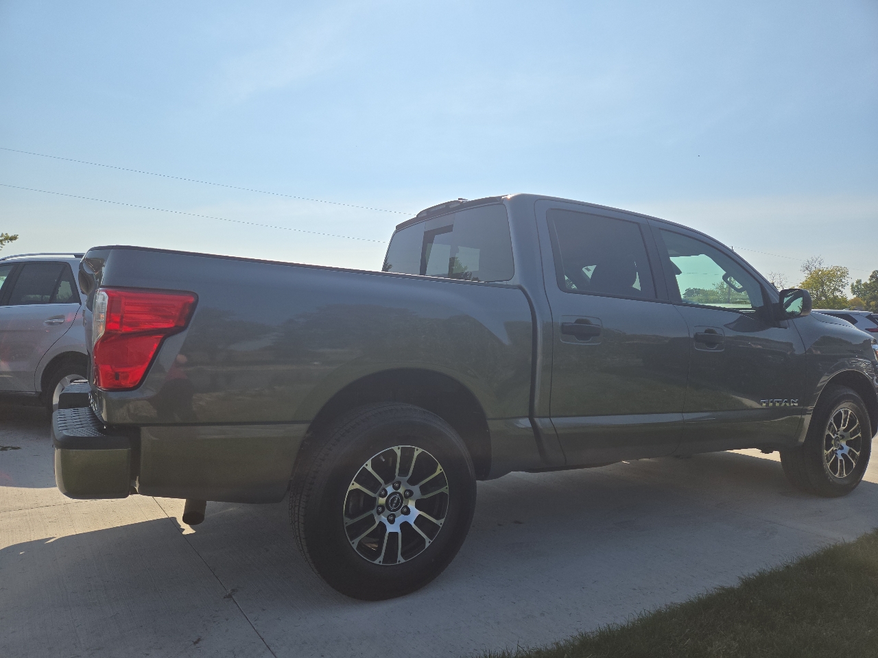 Nissan Titan S Crew Cab 4WD 2024 Nissan Titan S Crew Cab 4WD 2024