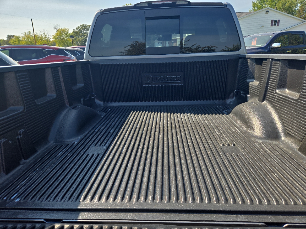 Nissan Titan S Crew Cab 4WD 2024 Nissan Titan S Crew Cab 4WD 2024