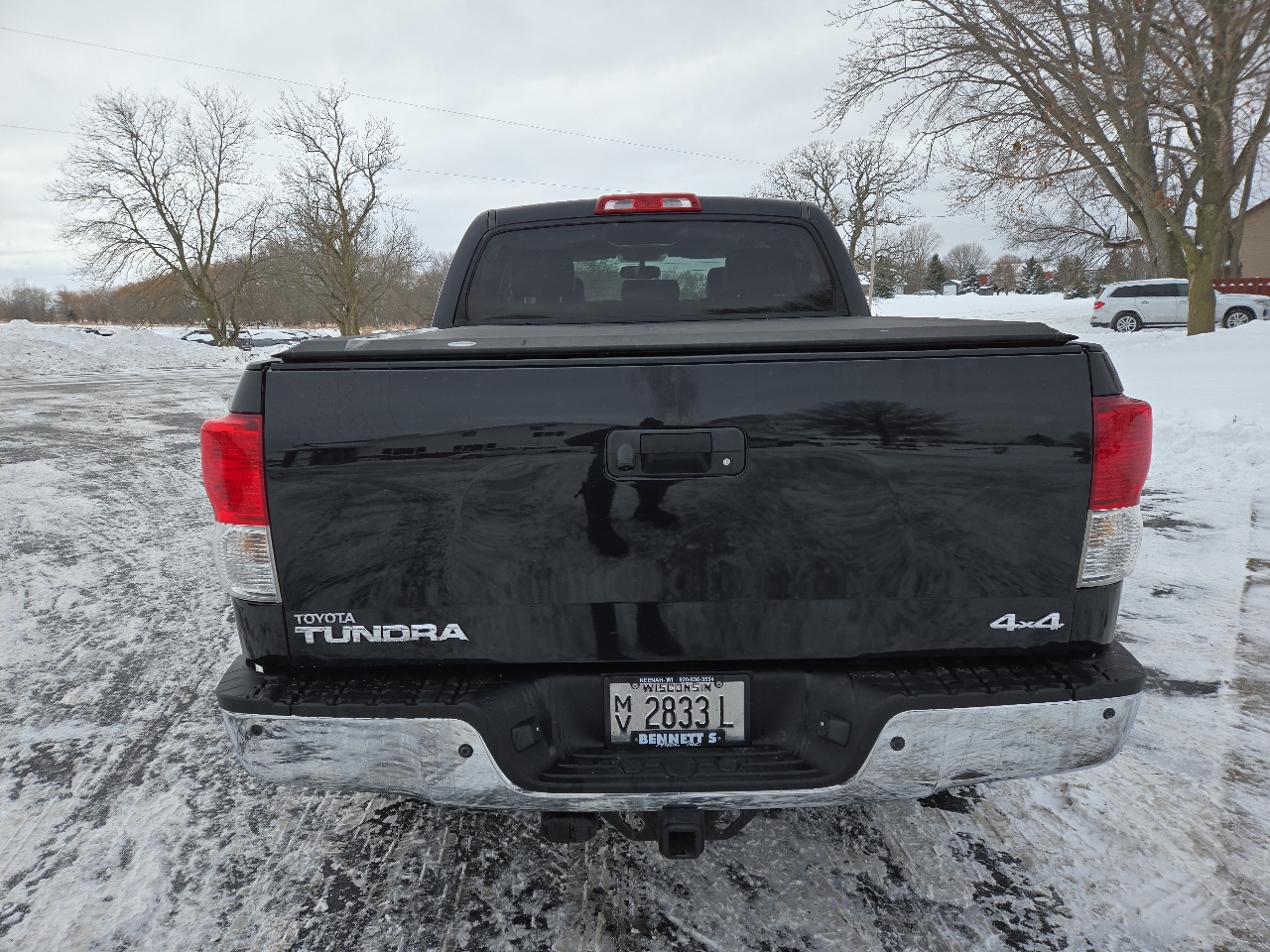 Toyota Tundra Limited 5.7L CrewMax 4WD 2011