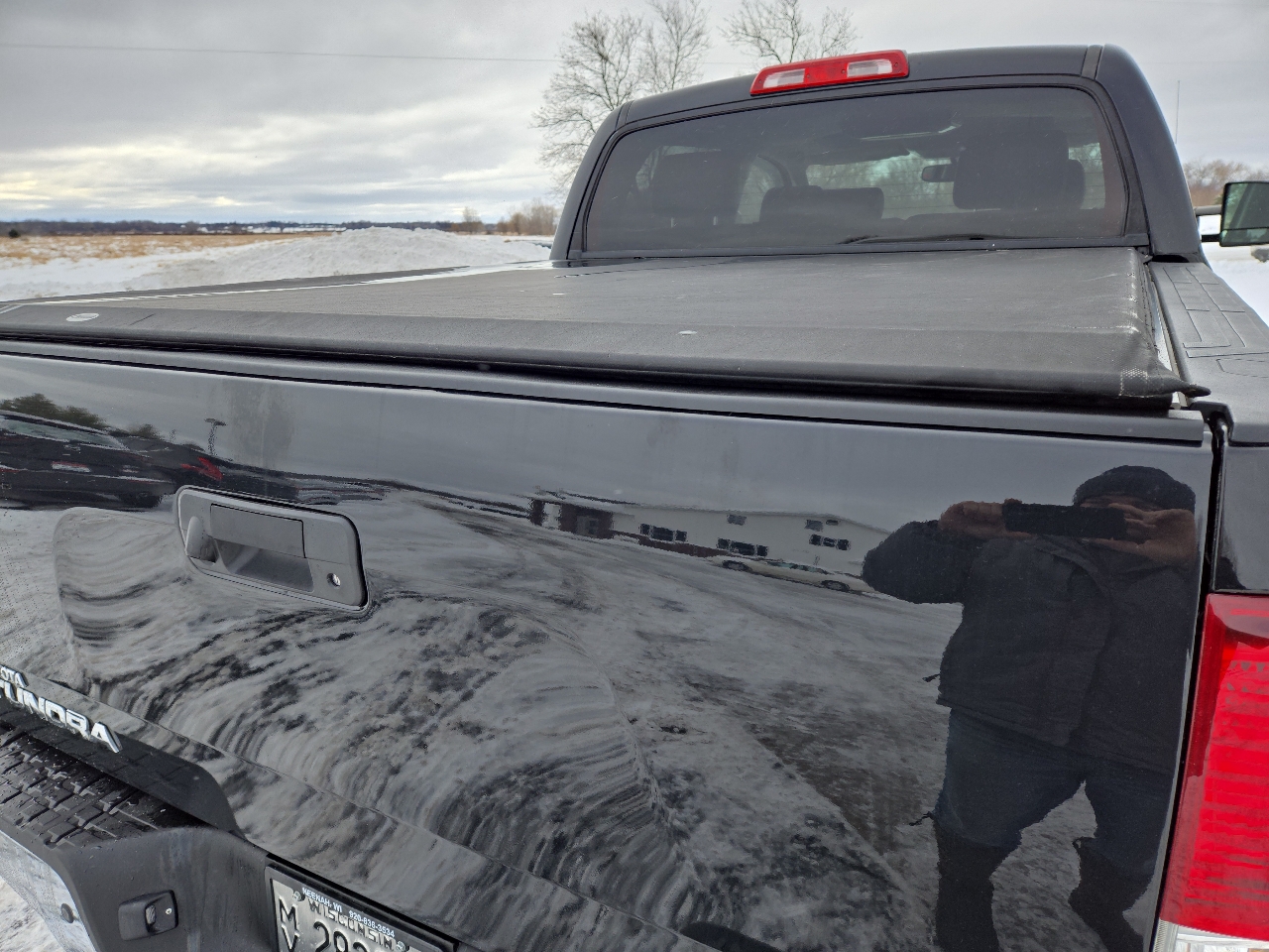 Toyota Tundra Limited 5.7L CrewMax 4WD 2011