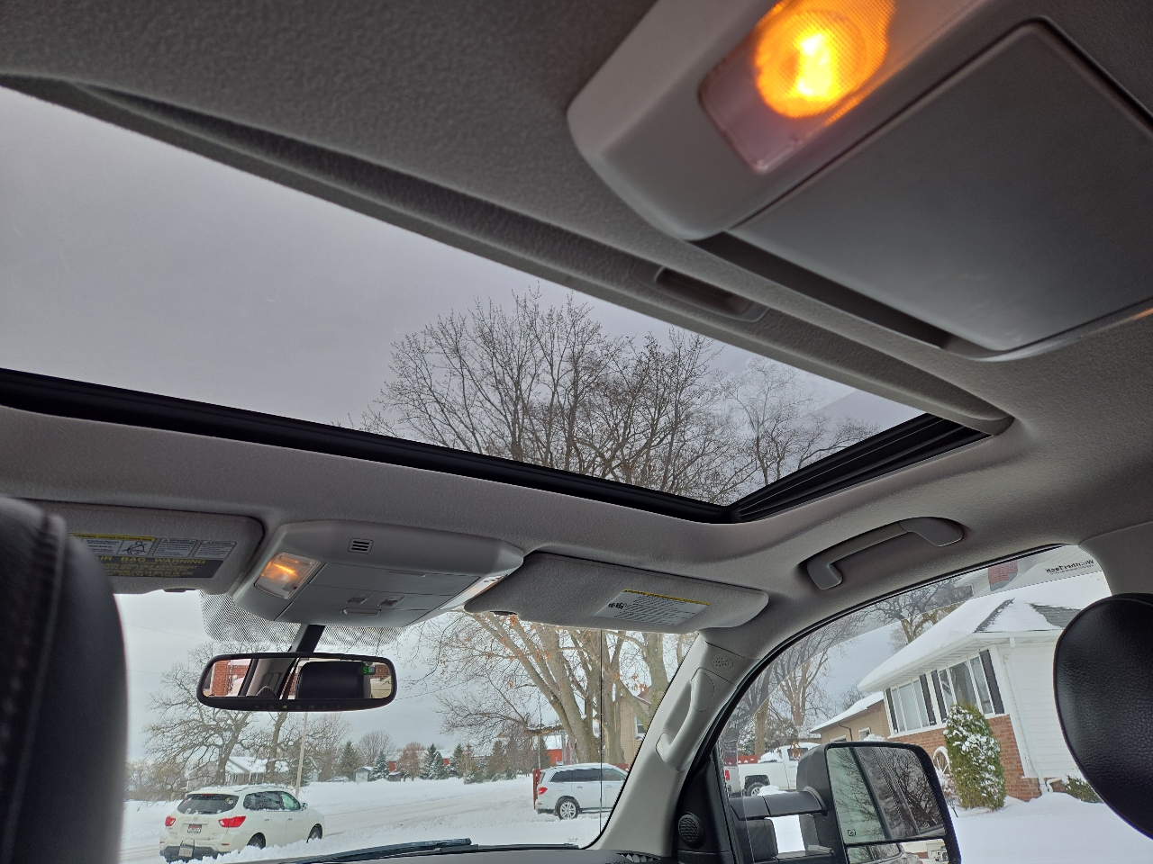 Toyota Tundra Limited 5.7L CrewMax 4WD 2011