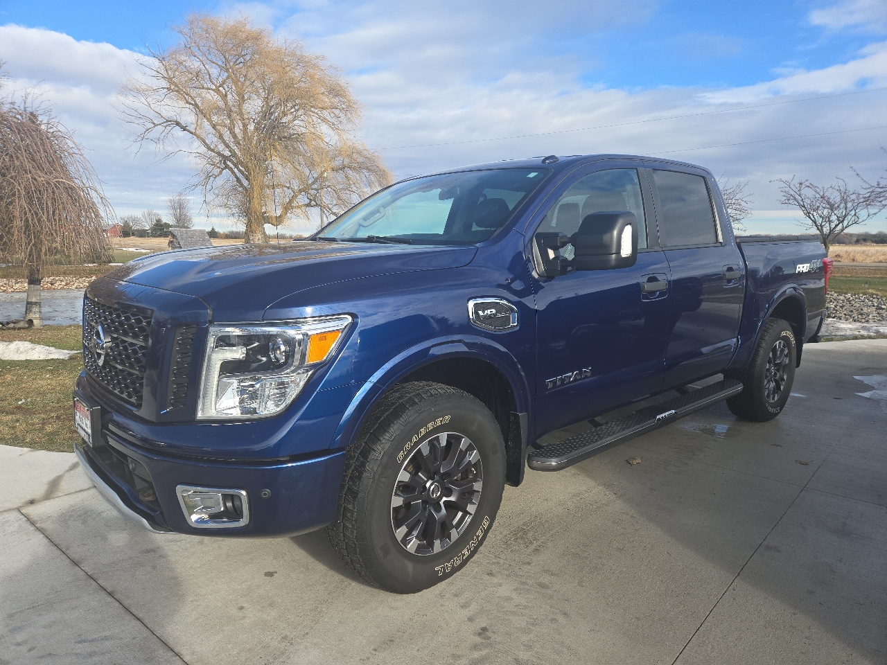 2017 Nissan Titan PRO-4X Crew Cab 4WD