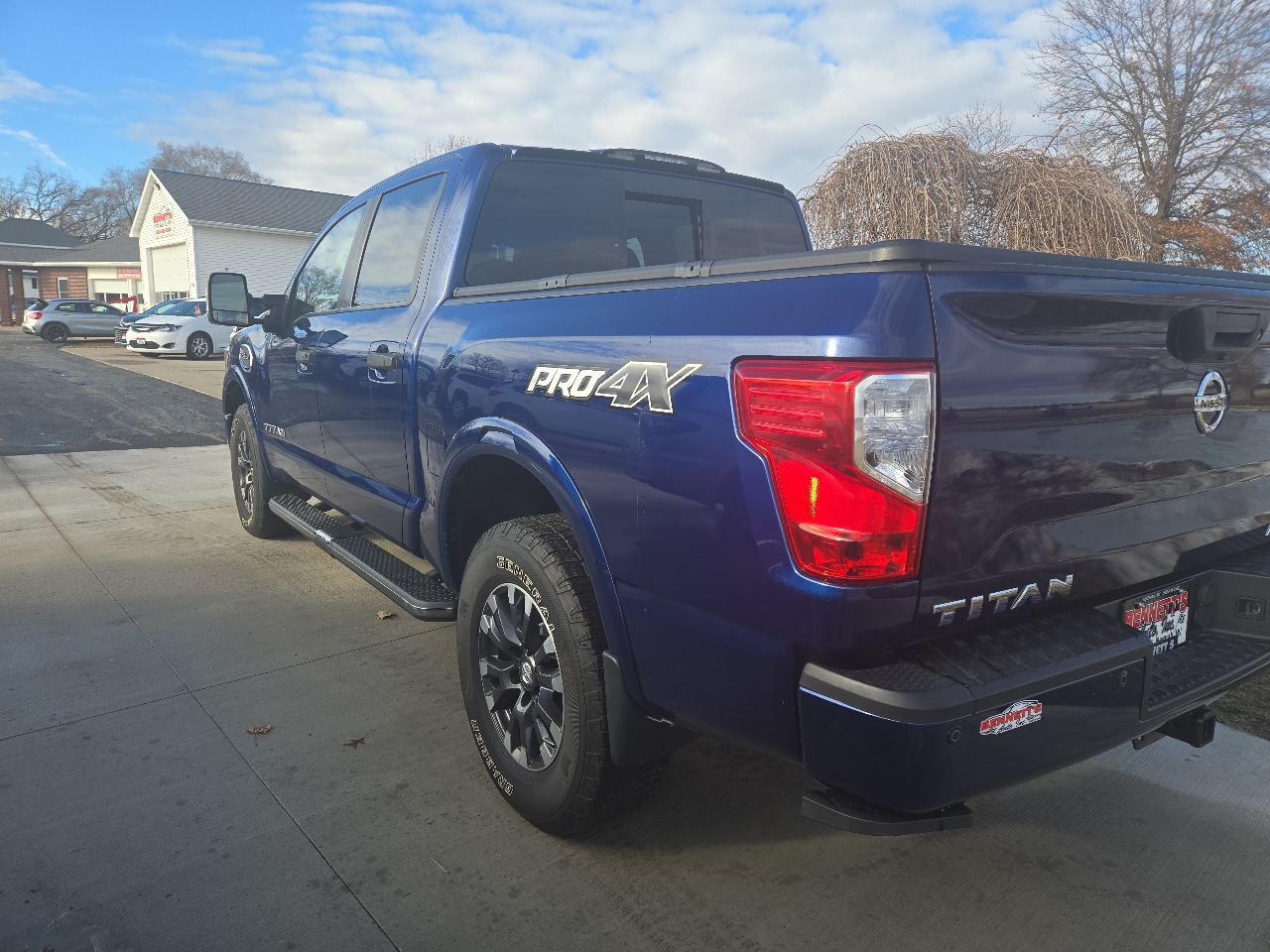 Nissan Titan PRO-4X Crew Cab 4WD 2017