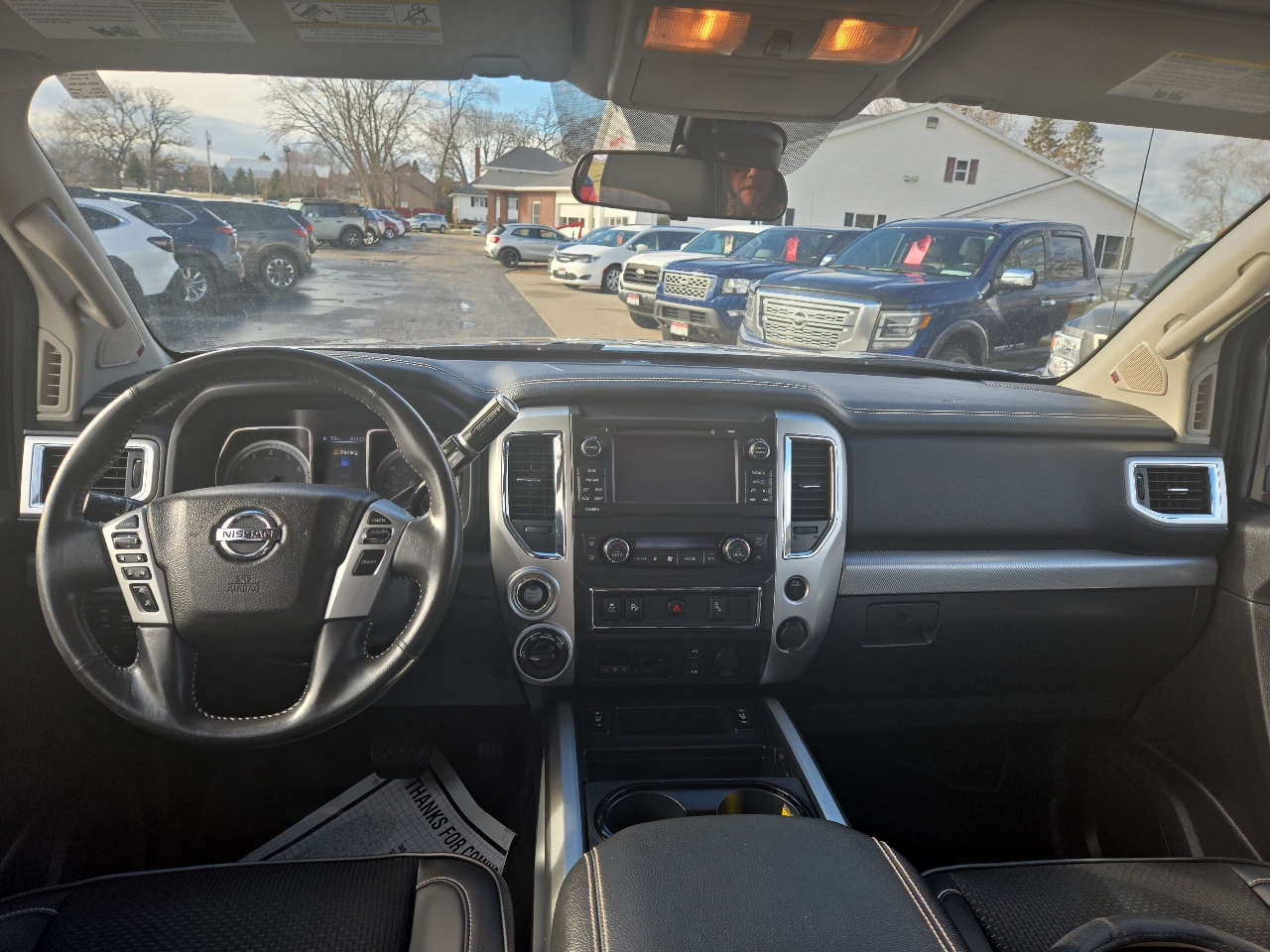 Nissan Titan PRO-4X Crew Cab 4WD 2017