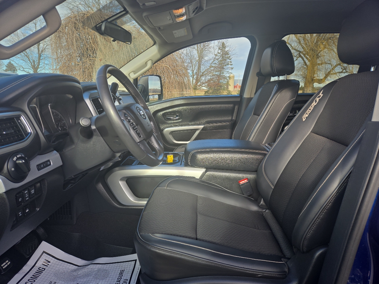 Nissan Titan PRO-4X Crew Cab 4WD 2017