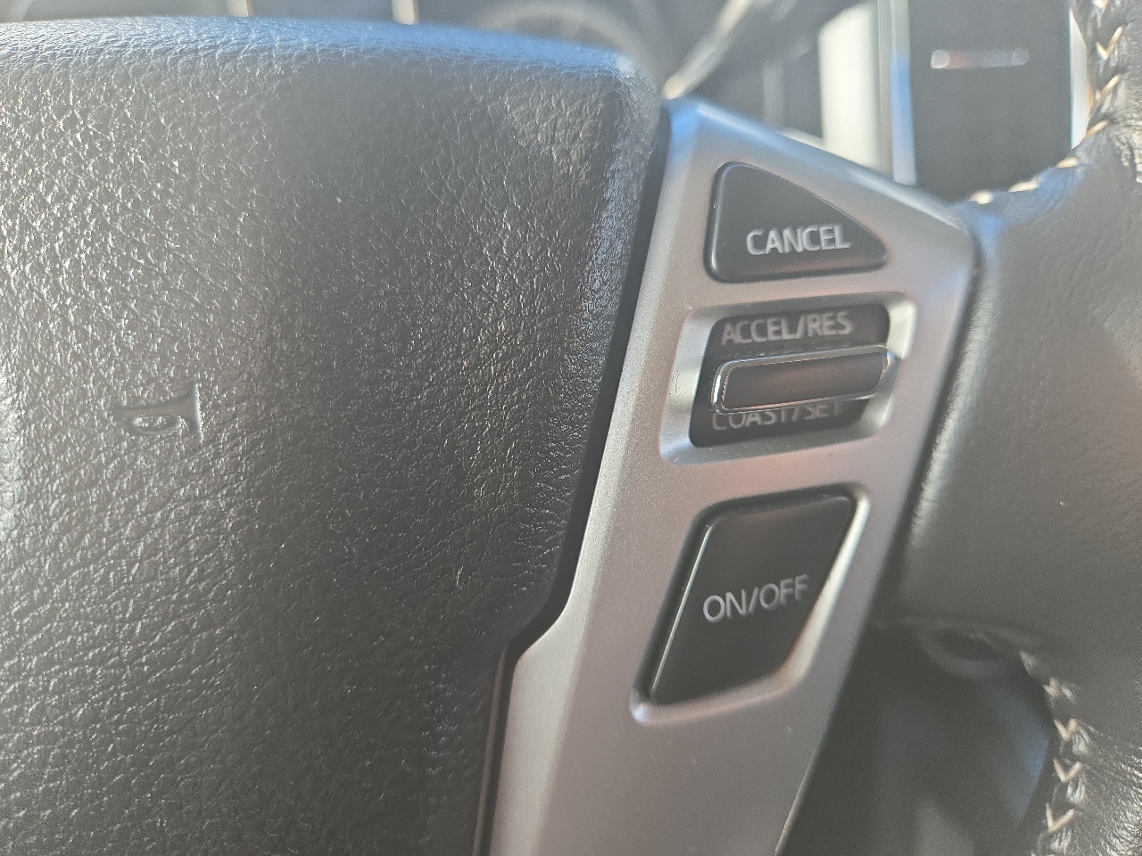 Nissan Titan PRO-4X Crew Cab 4WD 2017