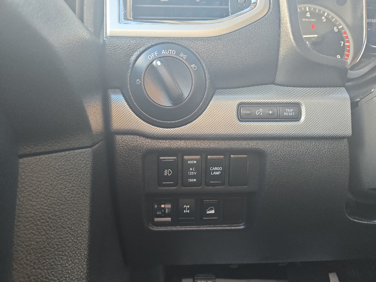 Nissan Titan PRO-4X Crew Cab 4WD 2017