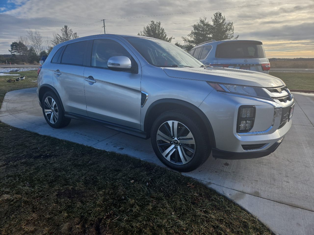 Mitsubishi Outlander Sport 2.0 ES 4WD 2024