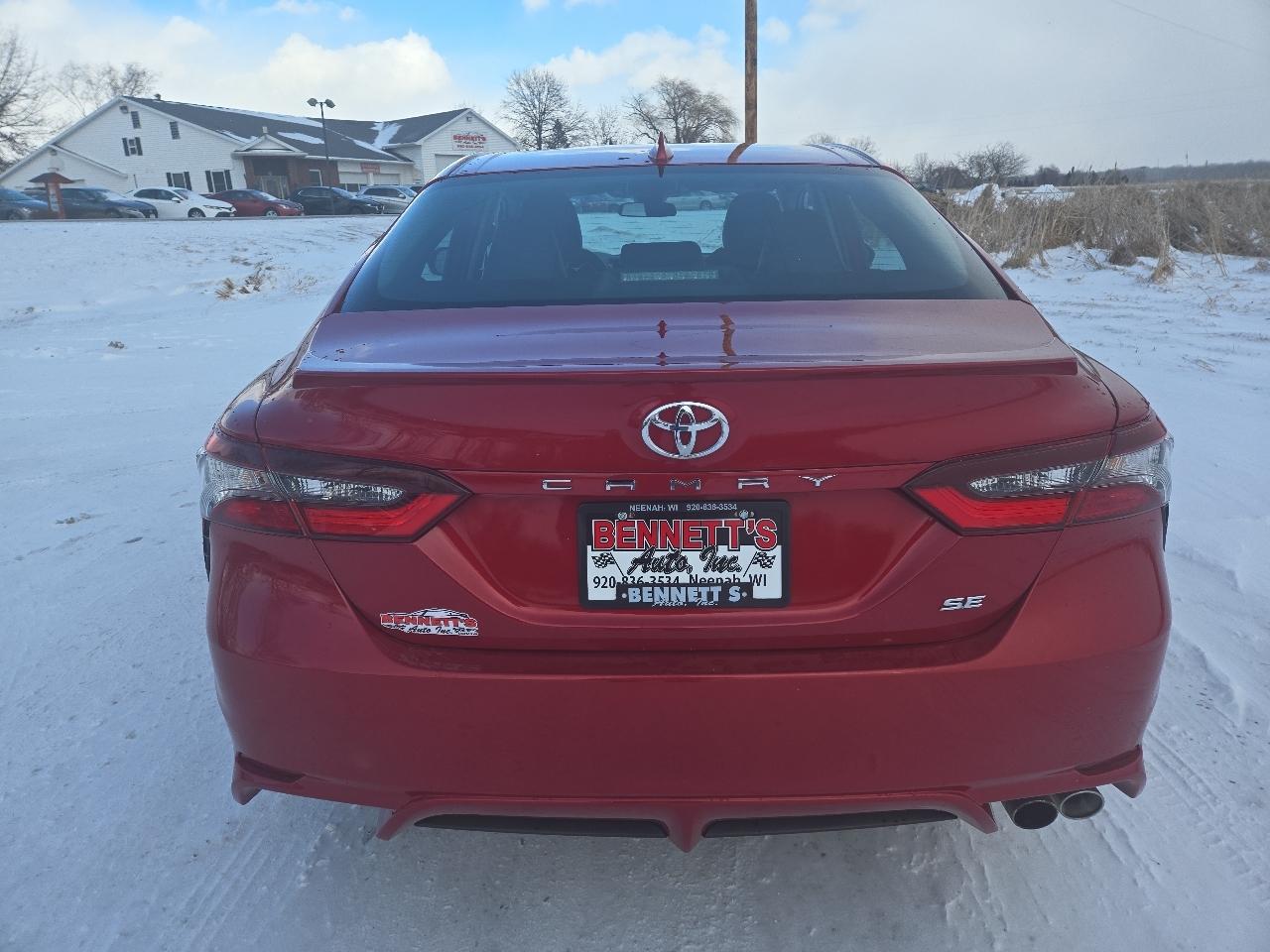 Toyota Camry SE 2024