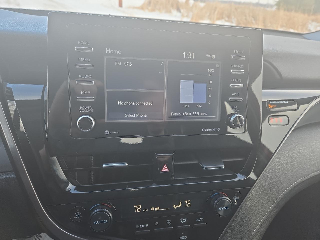 Toyota Camry SE 2024